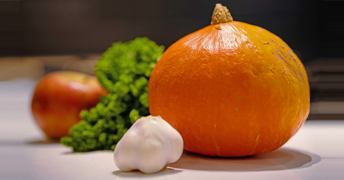 Food Medicine: Apple, Beet, Carrot, Garlic, Pumpkin